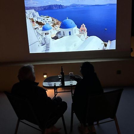 Love Nest With Hot Tub, Hammam & Outdoor Cinema Akrotiri  Ngoại thất bức ảnh