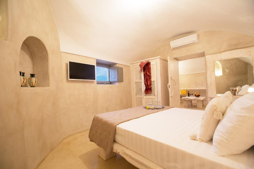 Love Nest With Hot Tub, Hammam & Outdoor Cinema Akrotiri  Ngoại thất bức ảnh