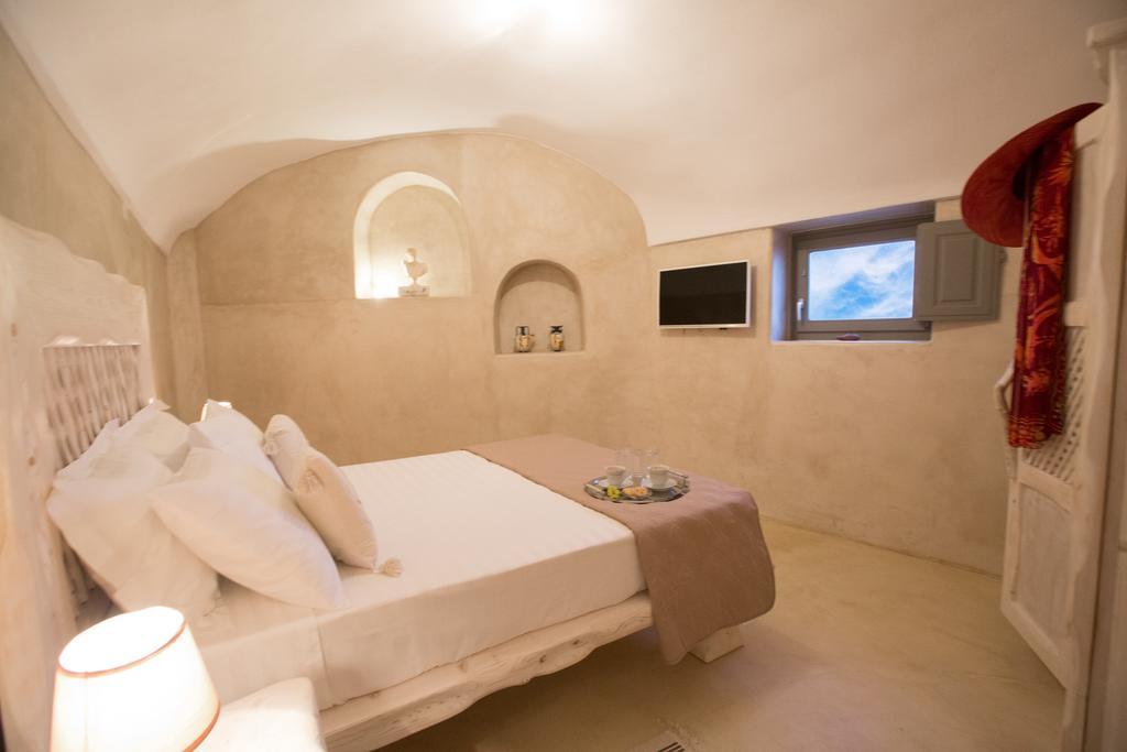 Love Nest With Hot Tub, Hammam & Outdoor Cinema Akrotiri  Ngoại thất bức ảnh